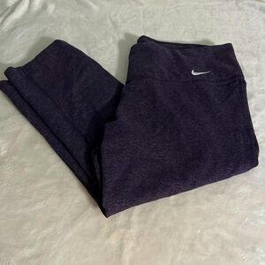 Nike purple knee length leggings